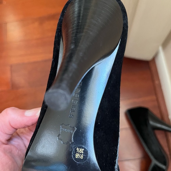 Beautiful and elegant shoes. - Picture 12 of 15